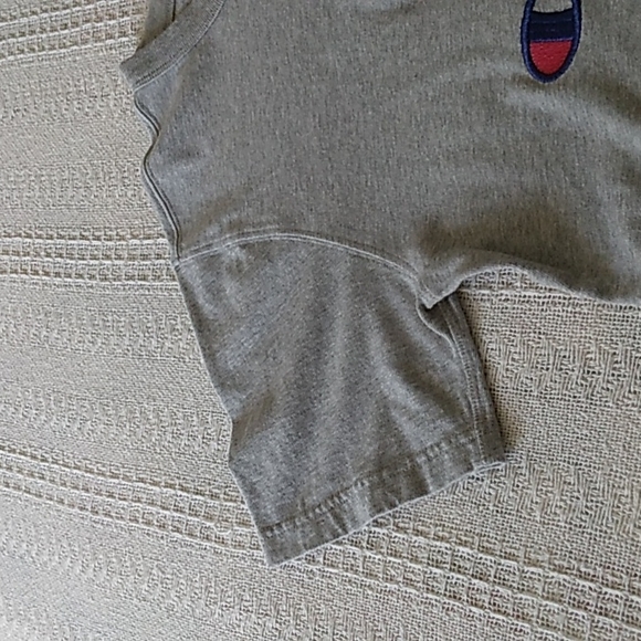 Champion T-shirt Medium - Picture 8 of 11